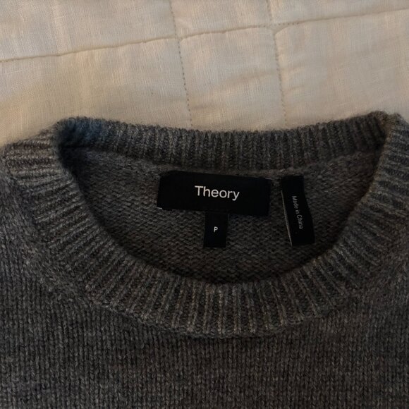 Theory Cropped Tee in Gray Cashmere - Picture 4 of 5